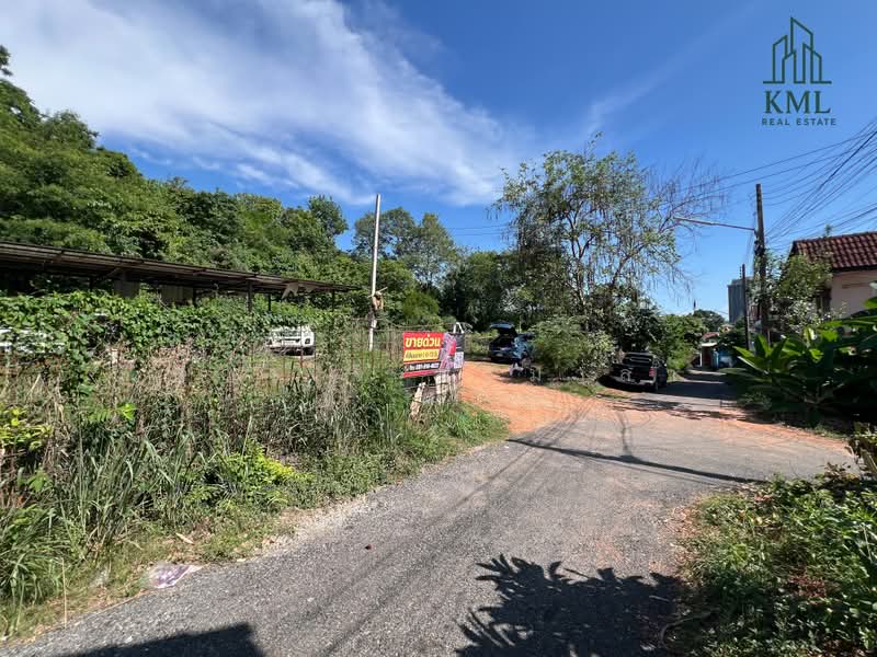 Beautiful plot of land for sale, ideal for investment in building apartments, condominiums, and dorm, Chon Buri (Pattaya), Surasak, Si Racha, Chon Buri (Pattaya), , 1,888 sqm, Land For Sale, by ดวงใจ ขะมาลา, 500350382 - DDproperty.com