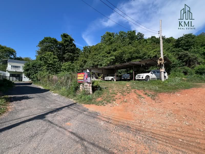 Beautiful plot of land for sale, ideal for investment in building apartments, condominiums, and dorm, Chon Buri (Pattaya), Surasak, Si Racha, Chon Buri (Pattaya), , 1,888 sqm, Land For Sale, by ดวงใจ ขะมาลา, 500350382 - DDproperty.com