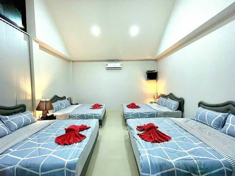4-BR Villa, Chon Buri (Pattaya), Poong, Bang Lamung (Pattaya), Chon Buri (Pattaya), 4 Bedrooms, 430 sqm, Villa For Sale, by Thitiporn Pawikham, 500350398 - DDproperty.com