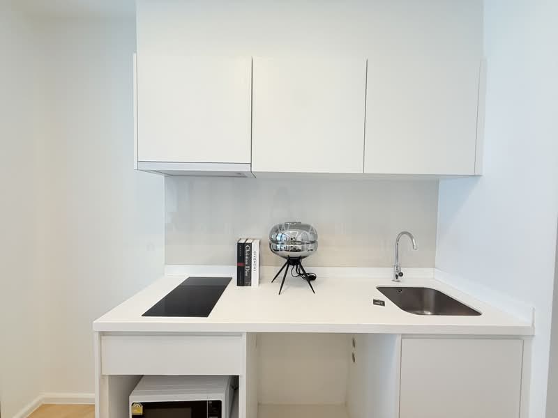 Life Sukhumvit 48, Bangkok, Soi Sukhumvit 48, Phra Kanong, Khlong Toei, Bangkok, 2 Bedrooms, 40 sqm, Condo For Sale, by Orawan Ratanapratum, 500350414 - DDproperty.com