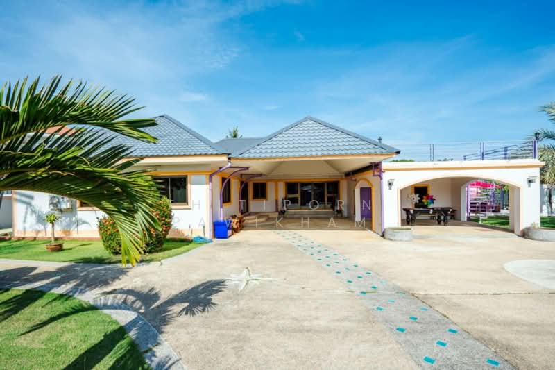 undefined, Prachuap Khiri Khan, Thap Tai, Hua Hin, Prachuap Khiri Khan, 4 Bedrooms, 350 sqm, Villa For Sale, by Thitiporn Pawikham, 500350419 - DDproperty.com