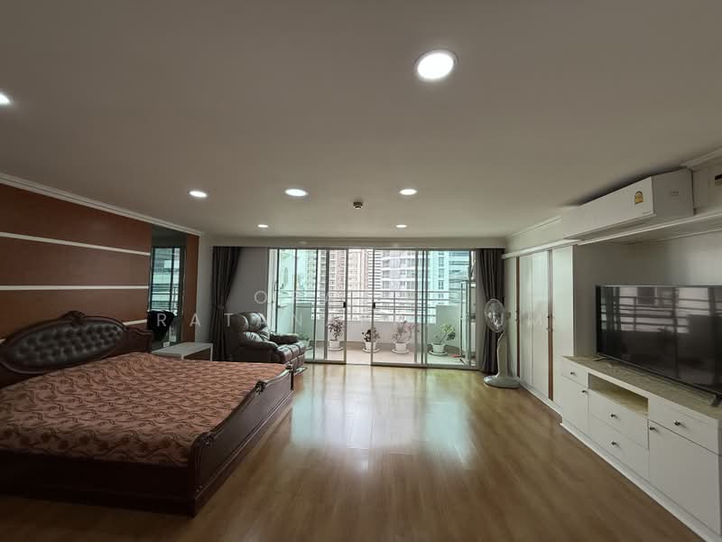 Wattana Heights, Bangkok, Sukhumvit Road, Khlongtoei Nua, Watthana, Bangkok, 3 Bedrooms, 335 sqm, Condo For Sale, by Orawan Ratanapratum, 500350457 - DDproperty.com