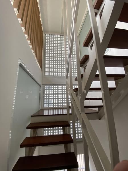 ทาวน์โฮม เอกมัย, Bangkok, เอกมัย, Phra Kanong Nua, Watthana, Bangkok, 4 Bedrooms, 230 sqm, Townhouse For Rent, by Montip Assoratgoon, 500350468 - DDproperty.com