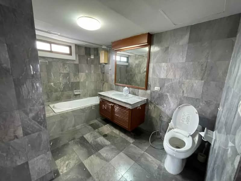Tower Park, Bangkok, 88 Soi Sukhumvit 3, Sukhumvit Road, Khlongtoei Nua, Watthana, Bangkok, 3 Bedrooms, 285 sqm, Condo For Rent, by Sarena Choengsamor, 500350478 - DDproperty.com