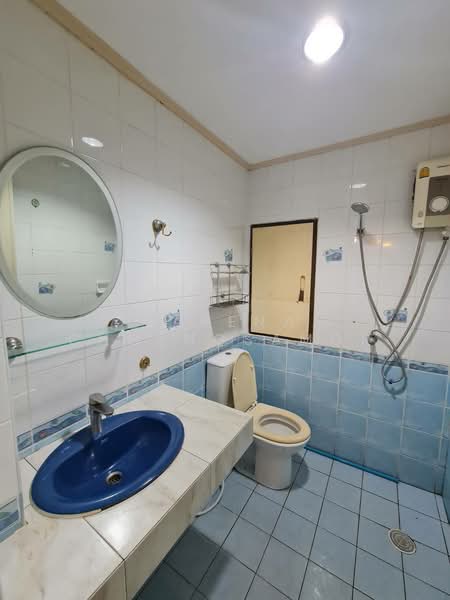D.S. Tower 2 Sukhumvit 39, Bangkok, Soi Sukhumvit 39, Khlong Tan Nua, Watthana, Bangkok, 2 Bedrooms, 69 sqm, Condo For Rent, by Sarena Choengsamor, 500350508 - DDproperty.com
