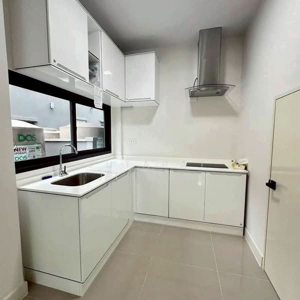 Baan Klang Muang Ramintra 83 Station, Bangkok, 16 Kanchanaphisek Road, Ram Inthra, Khan Na Yao, Bangkok, 4 Bedrooms, 218 sqm, Single Detached House For Rent, by Jutarat Jitmun, 500350541 - DDproperty.com