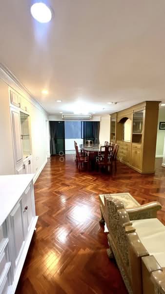 Modern Town, Bangkok, Ekamai Road, Khlong Tan Nua, Watthana, Bangkok, 3 Bedrooms, 203 sqm, Condo For Rent, by Connex Property, 500350543 - DDproperty.com