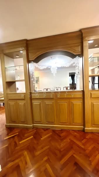 Modern Town, Bangkok, Ekamai Road, Khlong Tan Nua, Watthana, Bangkok, 3 Bedrooms, 203 sqm, Condo For Rent, by Connex Property, 500350543 - DDproperty.com