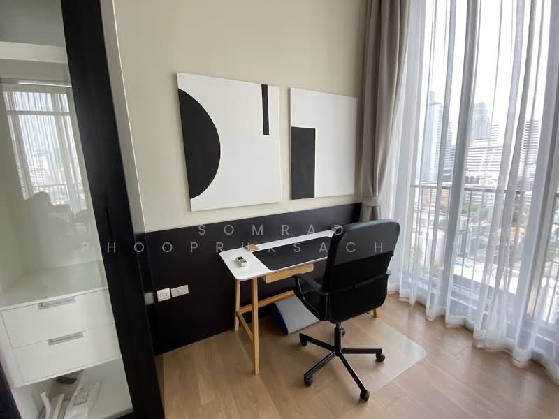 Noble Around Sukhumvit 33, Bangkok, 17 Soi Sukhumvit 33, Khlong Tan Nua, Watthana, Bangkok, 2 Bedrooms, 55 sqm, Condo For Rent, by Somrad Phoopruksachart, 500350551 - DDproperty.com