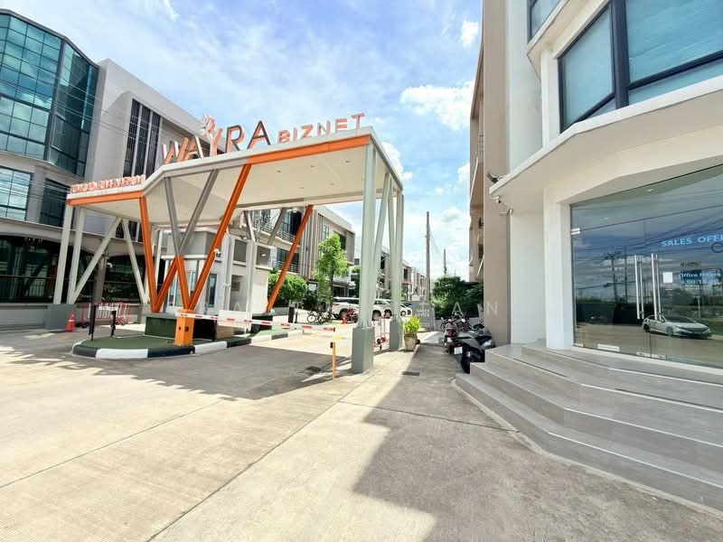 Wayra Biznet Romklao-Suvarnabhumi : เวร่า บิสเน็ท ร่มเกล้า-สุวรรณภูมิ, กรุงเทพ, 18-1 ถนนร่มเกล้า, คลองสามประเวศ, ลาดกระบัง, กรุงเทพ, 522 ตร.ม., ทาวน์เฮ้าส์ ขาย, โดย ERA Thailand, 500350577 - DDproperty.com
