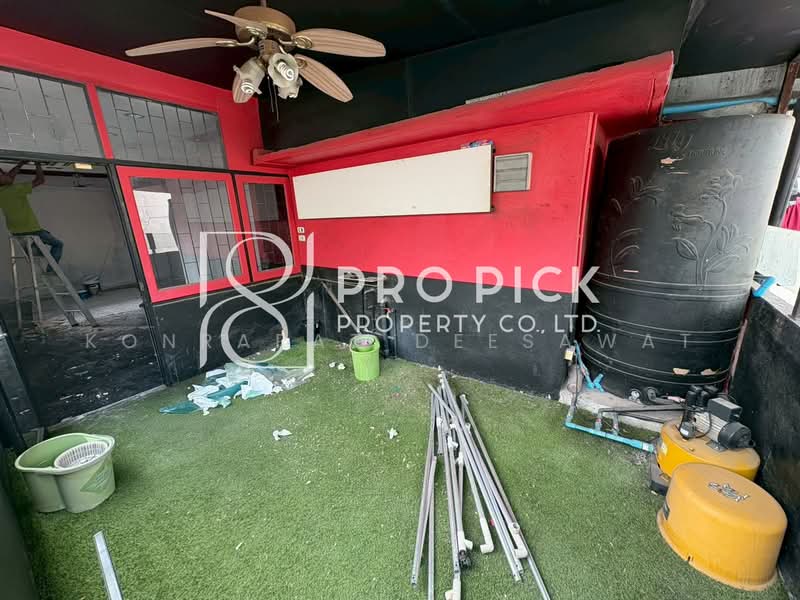 Shophouse For Rent near BTS Thonglo Sukhumvit 55 Fitted for restaurant bar clinic, Bangkok, สุขุมวิท, Khlong Tan Nua, Watthana, Bangkok, , 260 sqm, Shophouse For Rent, by Konrarat Deesawat, 500350636 - DDproperty.com