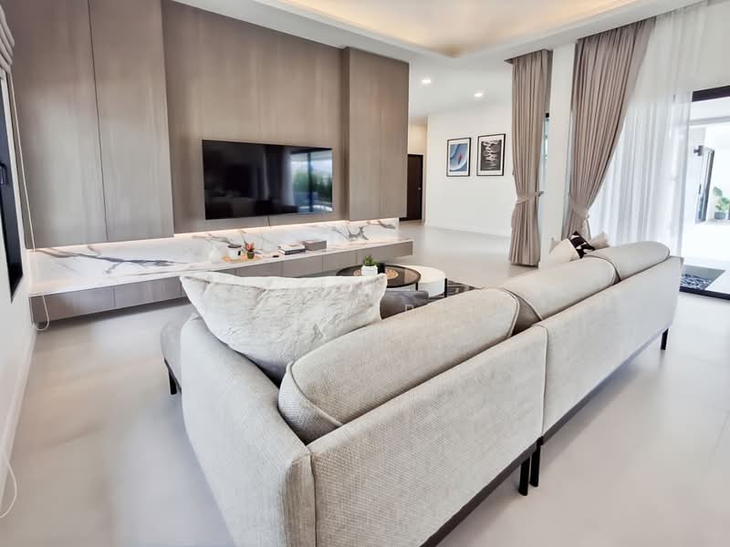 Terra The Exclusive, Prachuap Khiri Khan, Hua Hin, Prachuap Khiri Khan, 2 Bedrooms, 198 sqm, Villa For Sale, by Jon Martin, 500350695 - DDproperty.com