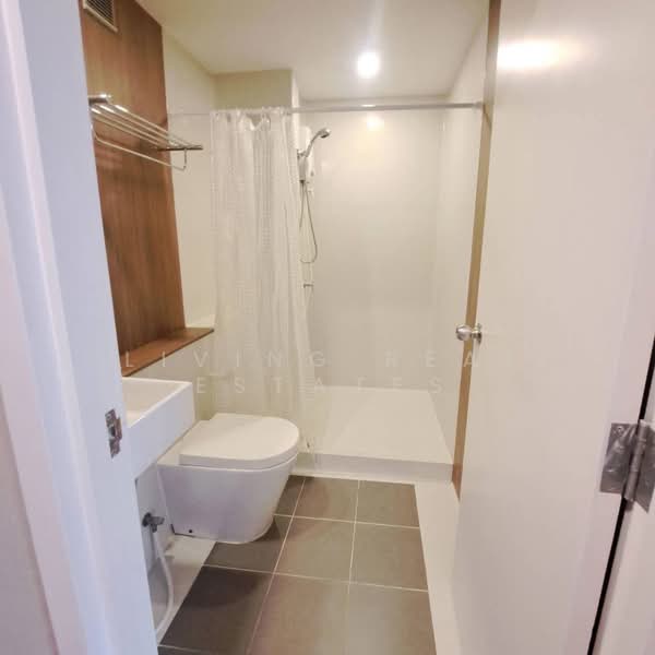 Blossom Condo @ Sathorn-Charoenrat : บลอสซั่ม คอนโด สาทร-เจริญราษฎร์, กรุงเทพ, ถนนเจริญราษฎร์, ทุ่งวัดดอน, สาทร, กรุงเทพ, 30 ตร.ม., คอนโด ให้เช่า, โดย Living Real Estates, 500350715 - DDproperty.com