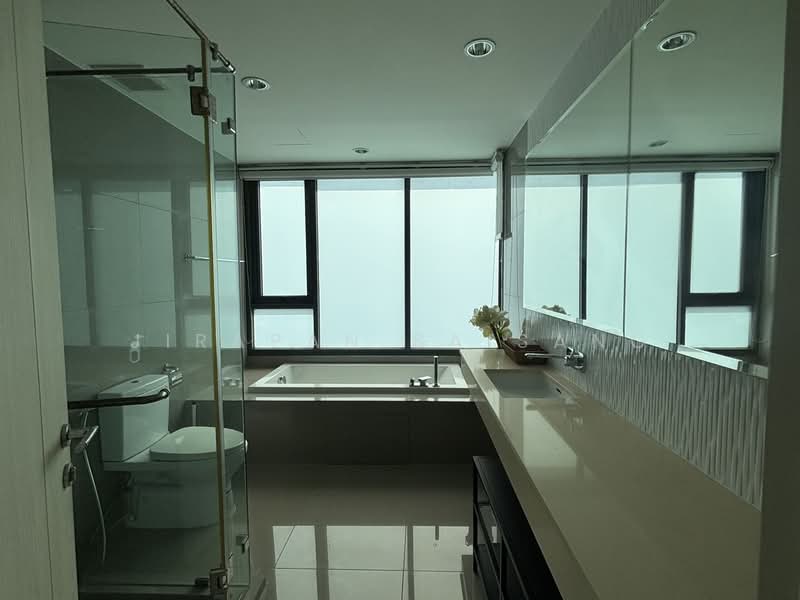 Rhythm Sukhumvit 42, Bangkok, Soi Sukhumvit 42, Sukhumvit Road, Phra Kanong, Khlong Toei, Bangkok, 2 Bedrooms, 80 sqm, Condo For Rent, by Jirapan Saisang, 500350754 - DDproperty.com