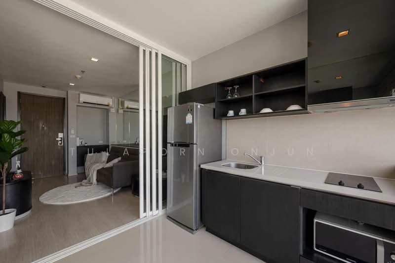 Rhythm Sukhumvit 44/1, Bangkok, Sukhumvit Road, Phra Kanong, Khlong Toei, Bangkok, 1 Bedroom, 45 sqm, Condo For Rent, by Tulaporn Onjun, 500350768 - DDproperty.com
