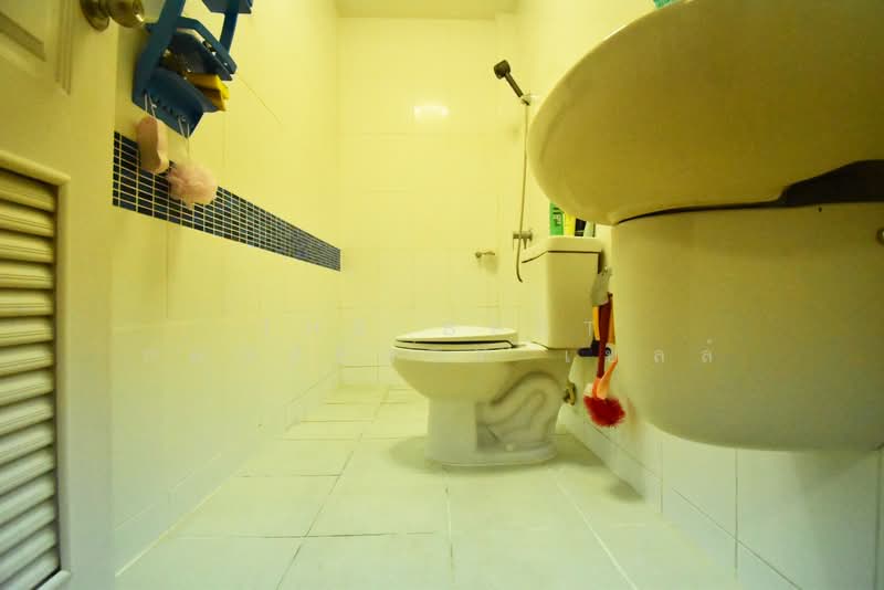 Chockpracha Townhome, Bangkok, 101 Thoet Rachan Rd, Si Khan, Don Mueang, Bangkok, 3 Bedrooms, 100 sqm, Semi-Detached House (Twin House) For Sale, by The Best Property เบลล์, 500350779 - DDproperty.com
