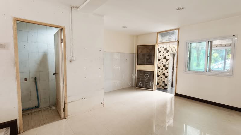 Queen Place 3 On Nut 44, Bangkok, อ่อนนุช 44, Suan Luang, Bangkok, 4 Bedrooms, 140 sqm, Townhouse For Sale, by Ponwimol Wipanarapai, 500350786 - DDproperty.com