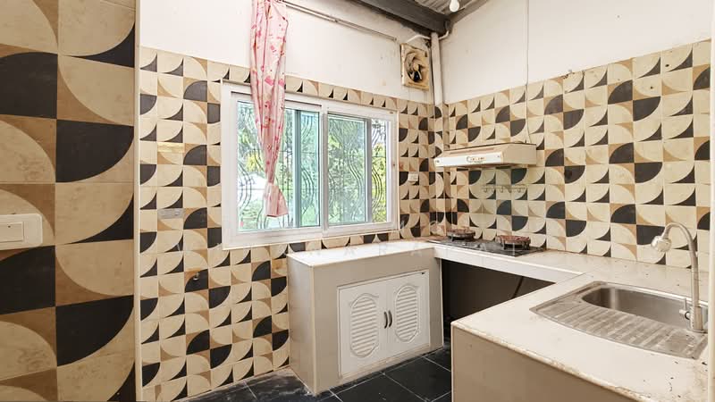 Queen Place 3 On Nut 44, Bangkok, อ่อนนุช 44, Suan Luang, Bangkok, 4 Bedrooms, 140 sqm, Townhouse For Sale, by Ponwimol Wipanarapai, 500350786 - DDproperty.com