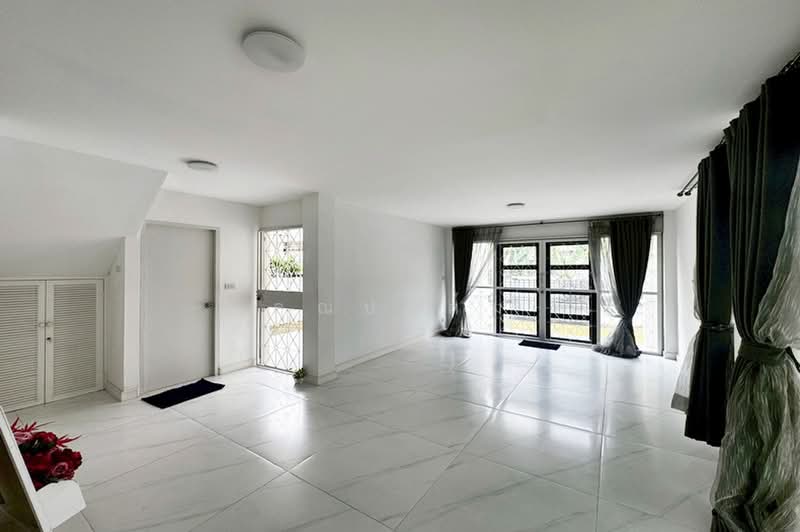 หมู่บ้านพระยาสุเรนทร์, Bangkok, Bang Chun, Khlong Sam Wa, Bangkok, 3 Bedrooms, 150 sqm, Single Detached House For Sale, by คุณปาล์ม, 500350818 - DDproperty.com
