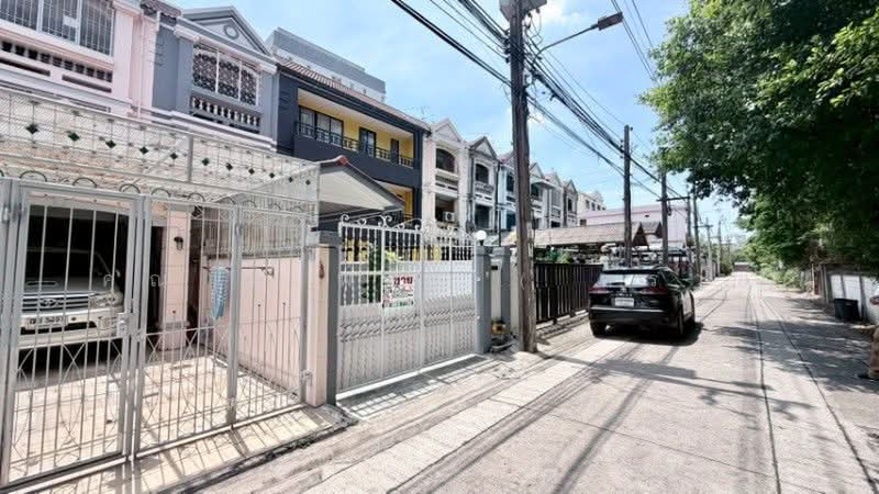 เรวดี ซอย12, Nonthaburi, ติวานนท์, Talat Kwan, Muang Nonthaburi, Nonthaburi, 4 Bedrooms, 200 sqm, Townhouse For Sale, by คุณ พิมพ์สิริ ( ทราย ), 500350864 - DDproperty.com