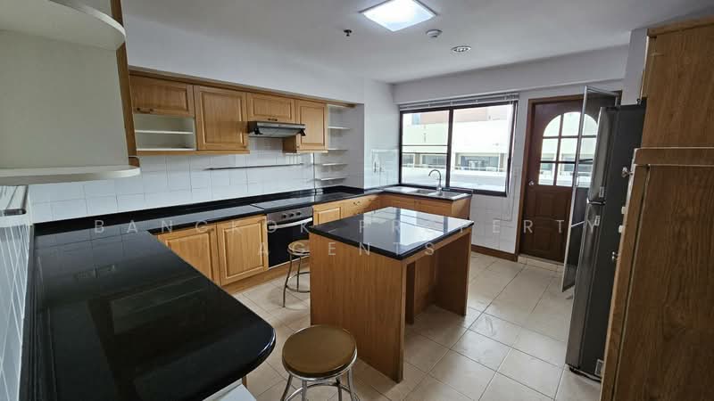 Centre Point Residence Phromphong, Bangkok, Soi Sukhumvit 39, Khlong Tan Nua, Watthana, Bangkok, 3 Bedrooms, 265 sqm, Condo For Rent, by BANGKOK PROPERTY AGENTS, 500350896 - DDproperty.com