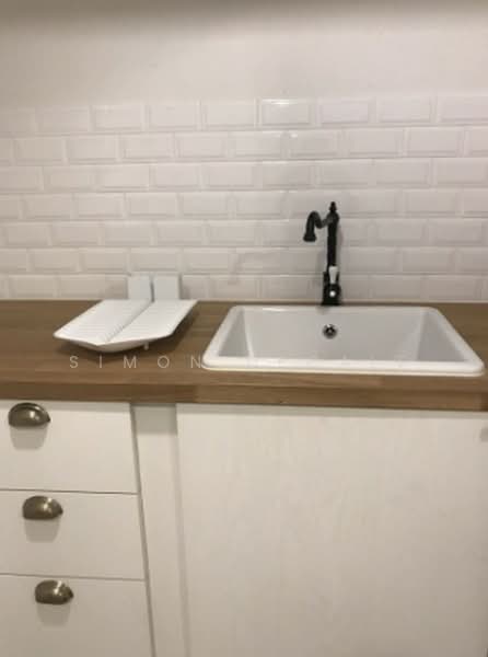 Somkid Gardens, Bangkok, Ploenchit, Lumphini, Pathum Wan, Bangkok, 1 Bedroom, 72 sqm, Condo For Rent, by Simon Decalf, 500350917 - DDproperty.com