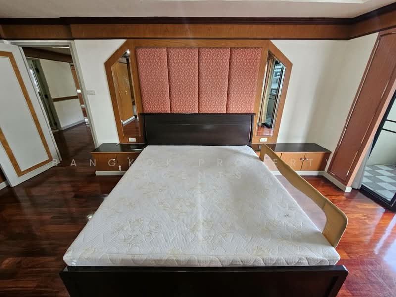 D.H.Grand Tower, Bangkok, Soi Prommit, Khlong Tan Nua, Watthana, Bangkok, 3 Bedrooms, 260 sqm, Condo For Rent, by BANGKOK PROPERTY AGENTS, 500350935 - DDproperty.com