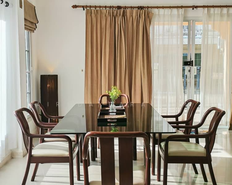 Urban Sathorn, Bangkok, Ratchaphruek Road, Bang Chak, Phasi Charoen, Bangkok, 4 Bedrooms, 300 sqm, Townhouse For Rent, by Airada Parasarn, 500350947 - DDproperty.com
