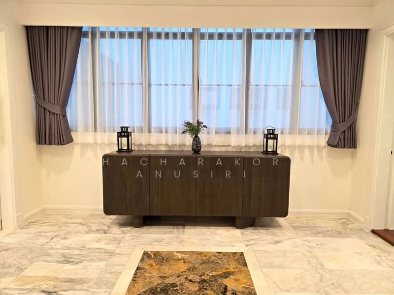 The Waterford Thonglor 11, Bangkok, 219 Soi Thonglor Sukhumvit Road, Khlong Tan Nua, Watthana, Bangkok, 3 Bedrooms, 400 sqm, Condo For Rent, by Phacharakorn Anusiri, 500350953 - DDproperty.com