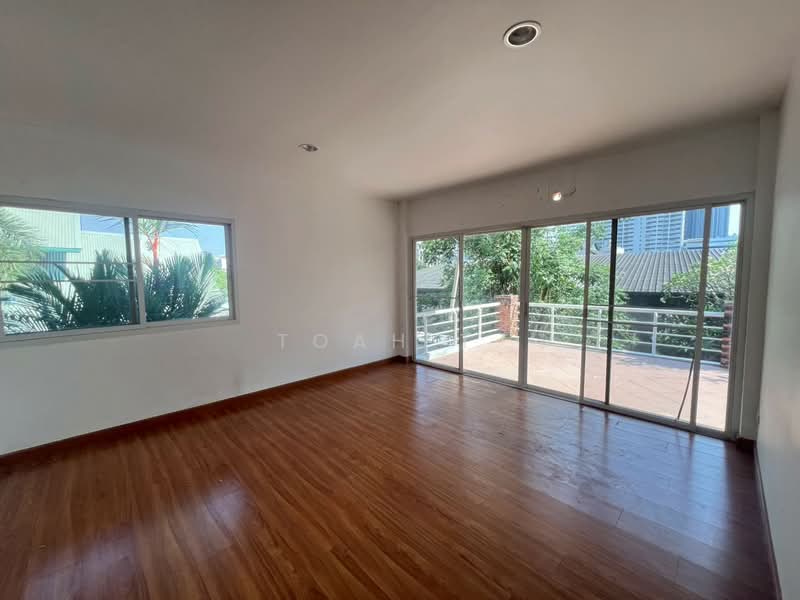อาคารให้เช่า ทองหล่อ สุขุมวิท : Buildings for rent in Thonglor, Sukhumvit, Bangkok, Khlong Tan Nua, Watthana, Bangkok, , 288 sqm, Shophouse For Rent, by TOAH T., 500350960 - DDproperty.com