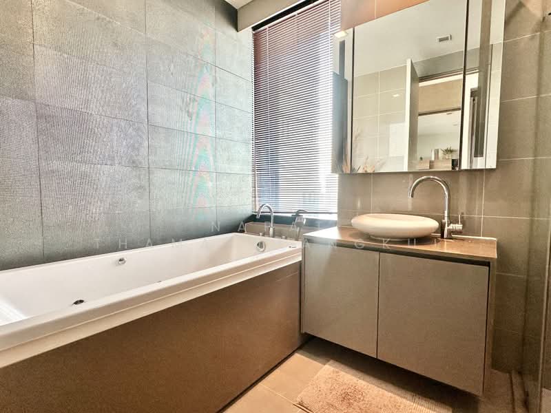 M Silom, Bangkok, 26 Narathiwas Ratchanakarin Road, Suriyawong, Bang Rak, Bangkok, 2 Bedrooms, 90 sqm, Condo For Rent, by Napat Thamakulangkul, 500350980 - DDproperty.com