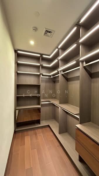 Q1 Sukhumvit, Bangkok, 1 Sukhumvit Road, Khlong Toei, Bangkok, 3 Bedrooms, 158 sqm, Condo For Sale, by Chanon Ekongkarn, 500350995 - DDproperty.com
