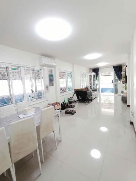 บ้านเดี่ยวคลองอุดมชลจร ฉะเชิงเทรา, Chachoengsao, Khlong Udomchonchon, Muang Chachoengsao, Chachoengsao, 2 Bedrooms, 150 sqm, Single Detached House For Sale, by The Best Property โบ, 500351001 - DDproperty.com