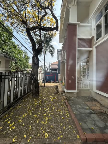 หมู่บ้านนาราวัลย์ ซอย อัศวพิเชษฐ์ 20, Bangkok, Bang Ra Mat, Taling Chan, Bangkok, 3 Bedrooms, 221 sqm, Single Detached House For Sale, by HOME Real Estate Service, 500351030 - DDproperty.com