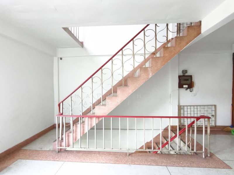 ถนนจันทน์ เขตสาทร, กรุงเทพ, จันทน์, ทุ่งวัดดอน, สาทร, กรุงเทพ, 540 ตร.ม., ตึกแถว-อาคารพาณิชย์ ให้เช่า, โดย Napittha Tiyapanitkun, 500351035 - DDproperty.com