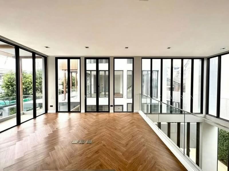 undefined, Bangkok, Praborommaharatchawang, Phra Nakhon, Bangkok, 3 Bedrooms, 250 sqm, Single Detached House For Sale, by Chanon Ekongkarn, 500351047 - DDproperty.com