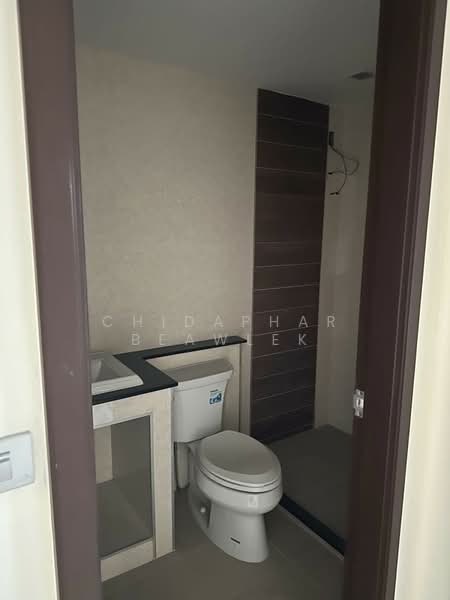 For Sale: 8-Storey Condominium Building Behind Paradise Park, Near Suan Luang Rama IX Park, Bangkok, Suan Luang, Bangkok, , 2,856 sqm, Business For Sale, by Chidaphar Beawlek, 500351052 - DDproperty.com
