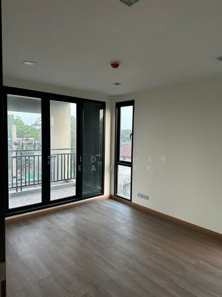 For Sale: 8-Storey Condominium Building Behind Paradise Park, Near Suan Luang Rama IX Park, Bangkok, Suan Luang, Bangkok, , 2,856 sqm, Business For Sale, by Chidaphar Beawlek, 500351052 - DDproperty.com