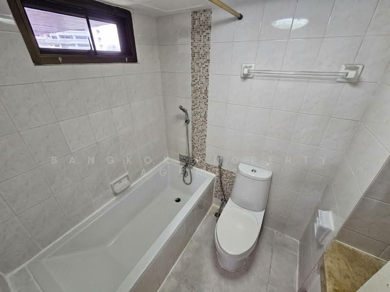 D.H.Grand Tower, Bangkok, Soi Prommit, Khlong Tan Nua, Watthana, Bangkok, 3 Bedrooms, 280 sqm, Condo For Rent, by BANGKOK PROPERTY AGENTS, 500351058 - DDproperty.com
