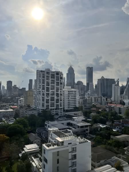 Lake Green, Bangkok, 199 Sukhumvit Soi 8, Khlong Toei, Khlong Toei, Bangkok, 2 Bedrooms, 106 sqm, Condo For Sale, by Eastblue Horizon, 500351069 - DDproperty.com