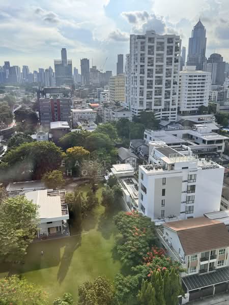 Lake Green, Bangkok, 199 Sukhumvit Soi 8, Khlong Toei, Khlong Toei, Bangkok, 2 Bedrooms, 106 sqm, Condo For Sale, by Eastblue Horizon, 500351069 - DDproperty.com