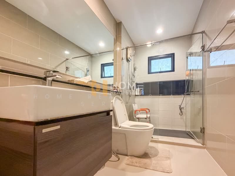 Setthasiri Charun-Pinklao, Bangkok, Lieb Tangrotfai Road, Bang Khun Non, Bangkok Noi, Bangkok, 4 Bedrooms, 245 sqm, Single Detached House For Sale, by HOME Real Estate Service, 500351073 - DDproperty.com