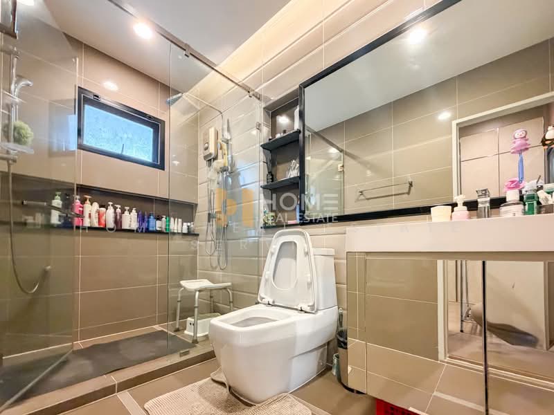 Setthasiri Charun-Pinklao, Bangkok, Lieb Tangrotfai Road, Bang Khun Non, Bangkok Noi, Bangkok, 4 Bedrooms, 245 sqm, Single Detached House For Sale, by HOME Real Estate Service, 500351073 - DDproperty.com