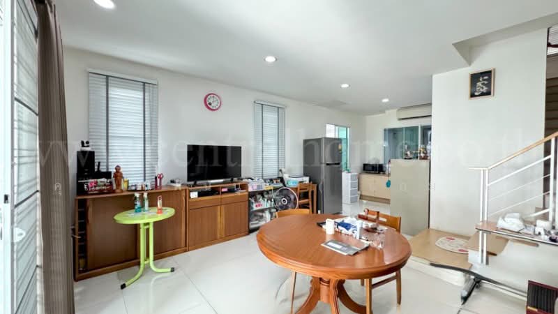 Baan Klang Muang Ratchada-Wongsawang, Nonthaburi, Piboonsongkram Road, Bang Khen, Muang Nonthaburi, Nonthaburi, 4 Bedrooms, 180 sqm, Townhouse For Sale, by คุณ นพินนุช ( แอม ), 500351091 - DDproperty.com