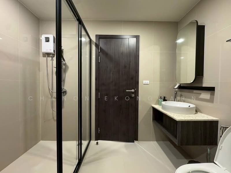 XT Huaikhwang, Bangkok, 244 Ratchadaphisek Road, Huai Khwang, Bangkok, 1 Bedroom, 30 sqm, Condo For Rent, by Chanon Ekongkarn, 500351095 - DDproperty.com