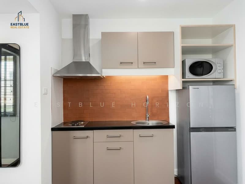 Baan Suanpetch, Bangkok, 18 Soi Sukhumvit 39, Khlong Tan Nua, Watthana, Bangkok, 2 Bedrooms, 132 sqm, Condo For Sale, by Eastblue Horizon, 500351106 - DDproperty.com