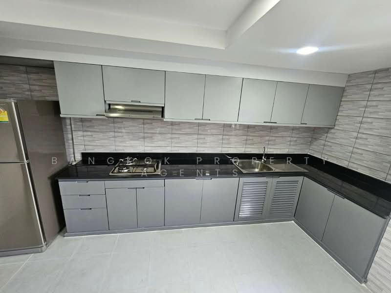 D.H.Grand Tower, Bangkok, Soi Prommit, Khlong Tan Nua, Watthana, Bangkok, 1 Bedroom, 150 sqm, Condo For Rent, by BANGKOK PROPERTY AGENTS, 500351119 - DDproperty.com