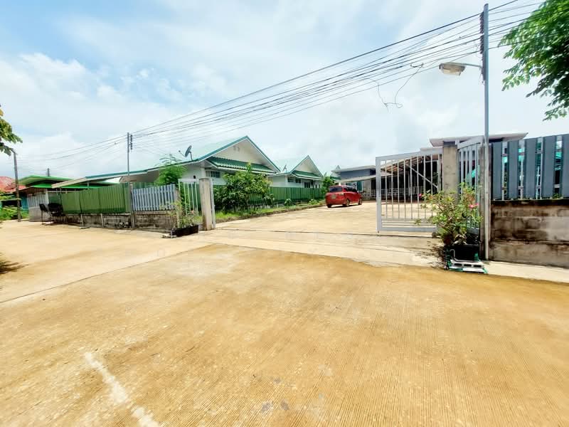 บ้านเดี่ยวพร้อมกิจการโพนพิสัย หนองคาย, Nong Khai, Chum Phon, Phon Phisai, Nong Khai, 2 Bedrooms, 200 sqm, Single Detached House For Sale, by The Best Property เป้า, 500351123 - DDproperty.com