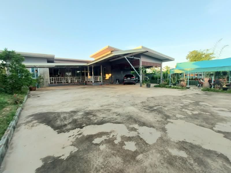 บ้านเดี่ยวพร้อมกิจการโพนพิสัย หนองคาย, Nong Khai, Chum Phon, Phon Phisai, Nong Khai, 2 Bedrooms, 200 sqm, Single Detached House For Sale, by The Best Property เป้า, 500351123 - DDproperty.com