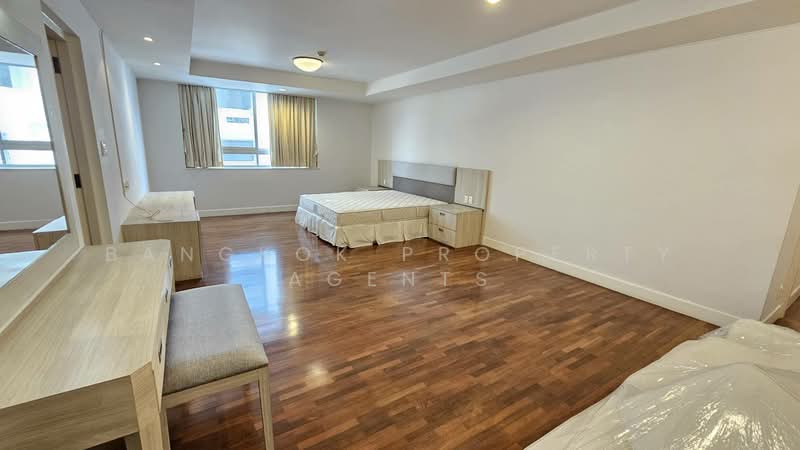 Krungthep Thani Tower, Bangkok, 56 Soi Sukhumvit 24, Khong Tan, Khlong Toei, Bangkok, 3 Bedrooms, 230 sqm, Condo For Rent, by BANGKOK PROPERTY AGENTS, 500351182 - DDproperty.com